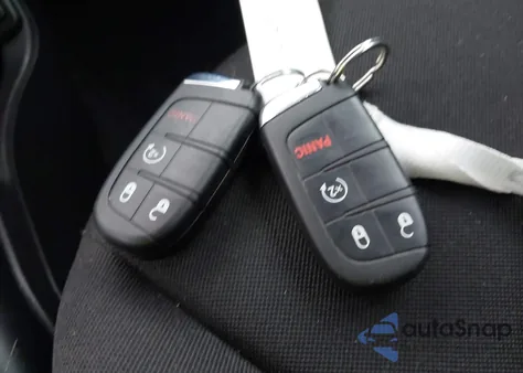 2019 Jeep Renegade Sport 4X4 z USA, uszkodzony, nr VIN ZACNJBAB7KPK81271